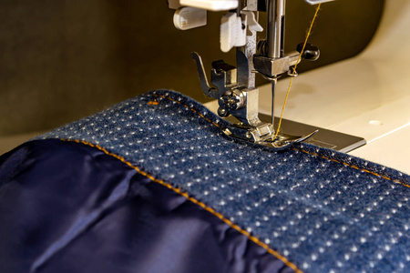 机器 特写镜头 缝纫 织物 工作场所 衣服 服装 女裁缝