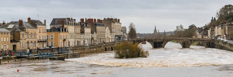 旅游业 法国 城堡 银行 洪水 建筑学 河边 法国人 拱门