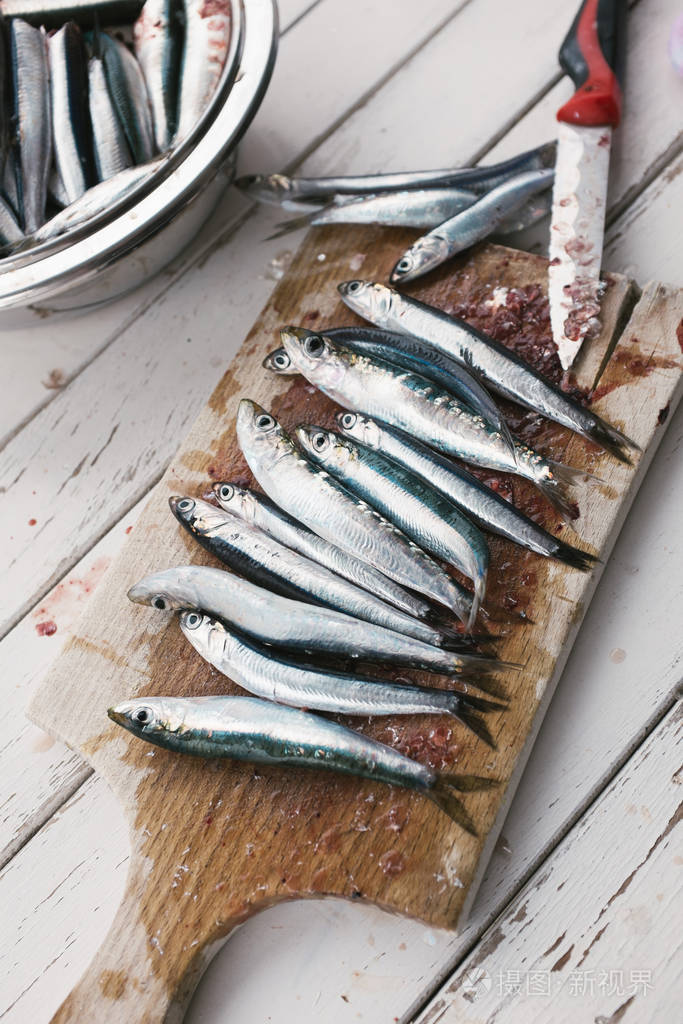 cleaningfreshanchovies