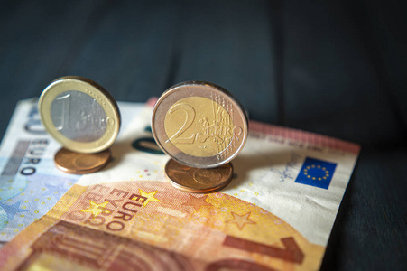 欧元现钞特写硬币