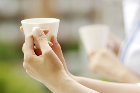 日本人 咖啡 同事 女人 商业 打破 杯子