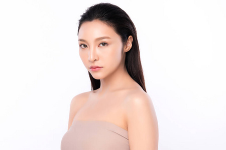 肖像美丽的年轻亚洲女人干净的肖像美丽的年轻的亚洲女人干净清新的概念。亚洲女孩美容美脸护肤保健，面部护理，完美肌肤，自然化妆，