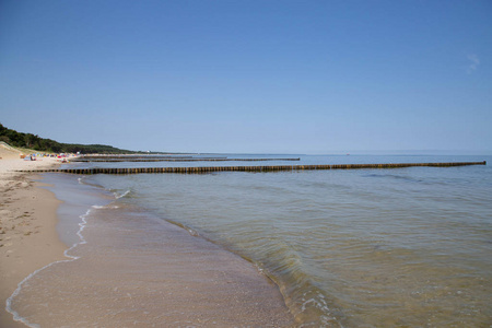 泽平海滩