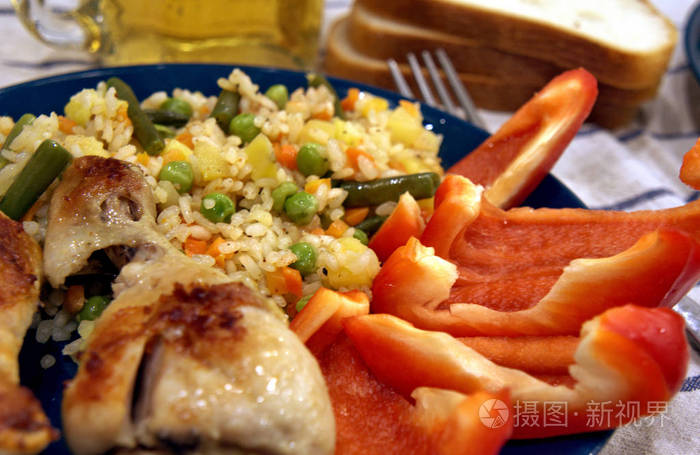 土豆 番茄 午餐 油炸 食物 海鲜 美味的 餐厅 晚餐 盘子