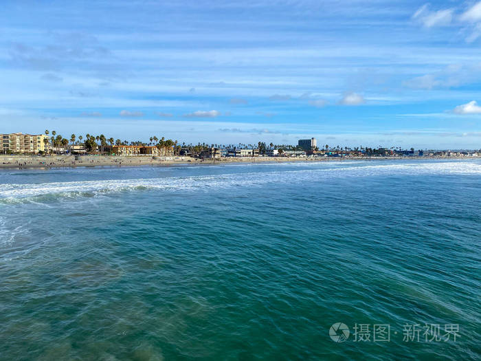 太平洋海滩海岸线从码头看圣地亚哥克利福尼亚美国
