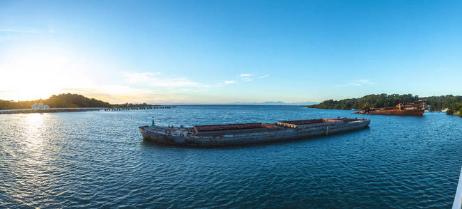 自然 海岸 旅游业 风景 地平线 假期 海滩 海湾 美丽的