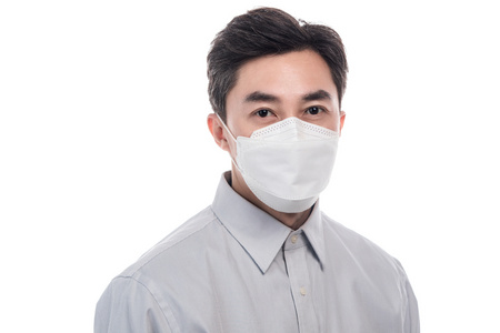 虚假希望戴口罩的中年男人肖像照片