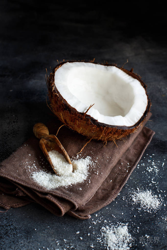 木勺里的椰子粉