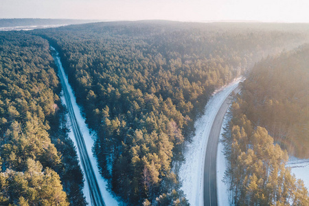 立陶宛雪路鸟瞰图图片