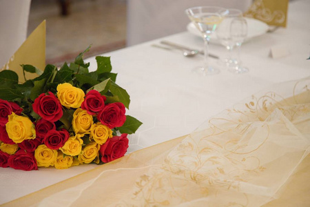 美丽的 婚礼 桌子 庆祝 玫瑰 浪漫 美女 浪漫的 花束
