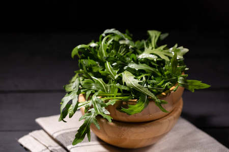 美味的 草药 盘子 复制空间 木材 芝麻菜 美食家 植物