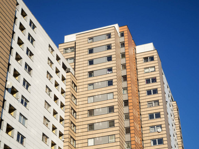 房子 城市 街道 城市景观 阻碍 天空 阳台 简单的 古老的