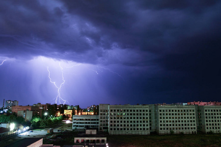 天际线 权力 暴雨 形象 雷雨 打雷 夏天 在里面 外部