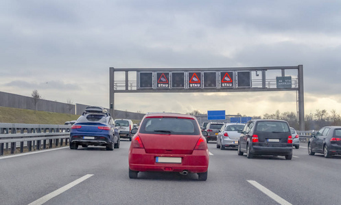 傍晚 德国 在里面 冬天 车辆 高速公路 交通 汽车 步伐