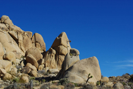 天空 苍穹 岩石 沙漠 灌木 美国 荒地 形成 加利福尼亚