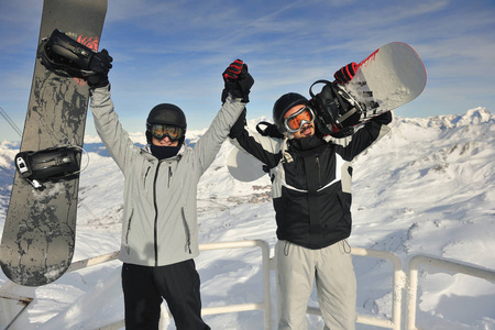 青年 团队 自然 微笑 季节 寒冷的 闲暇 女孩 生活 滑雪