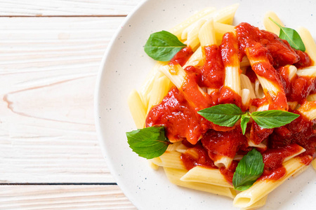 Penne pasta in tomato sauce 