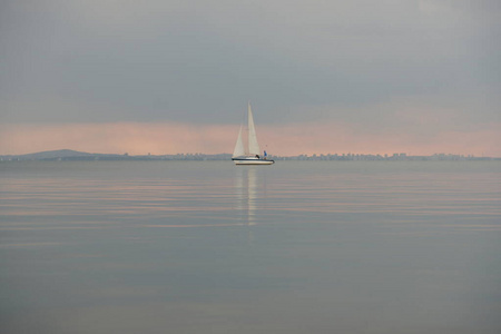 帆船 海景 海洋 旅行 假期 放松 风景 游艇 自由 地平线