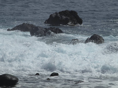 岩石 冲浪 喷雾 自然 天空 夏天 旅行 海岸 美丽的 泡沫