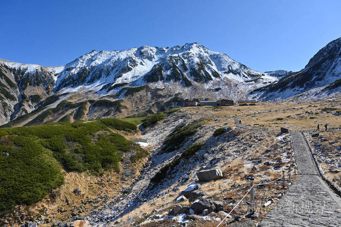 日本大山库罗贝高山路线的murodo高原