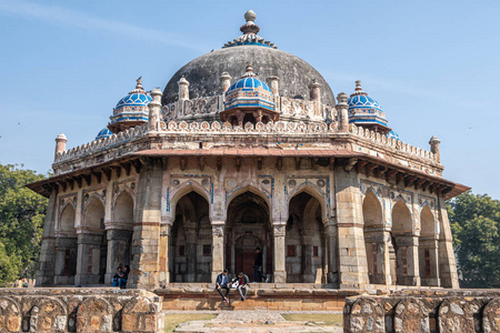 isa khans tomb 