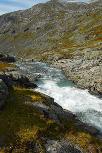 泡沫 季节 旅行 乡村 美丽的 岩石 水域 河流 斯堪的纳维亚