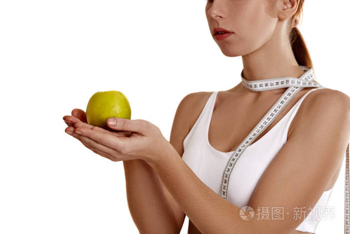 完美苗条年轻的身体一个女孩穿白色内衣那女孩量腰围减肥和健康饮食