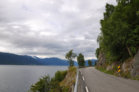 苍穹 峡湾 街道 海洋 天空 森林 挪威