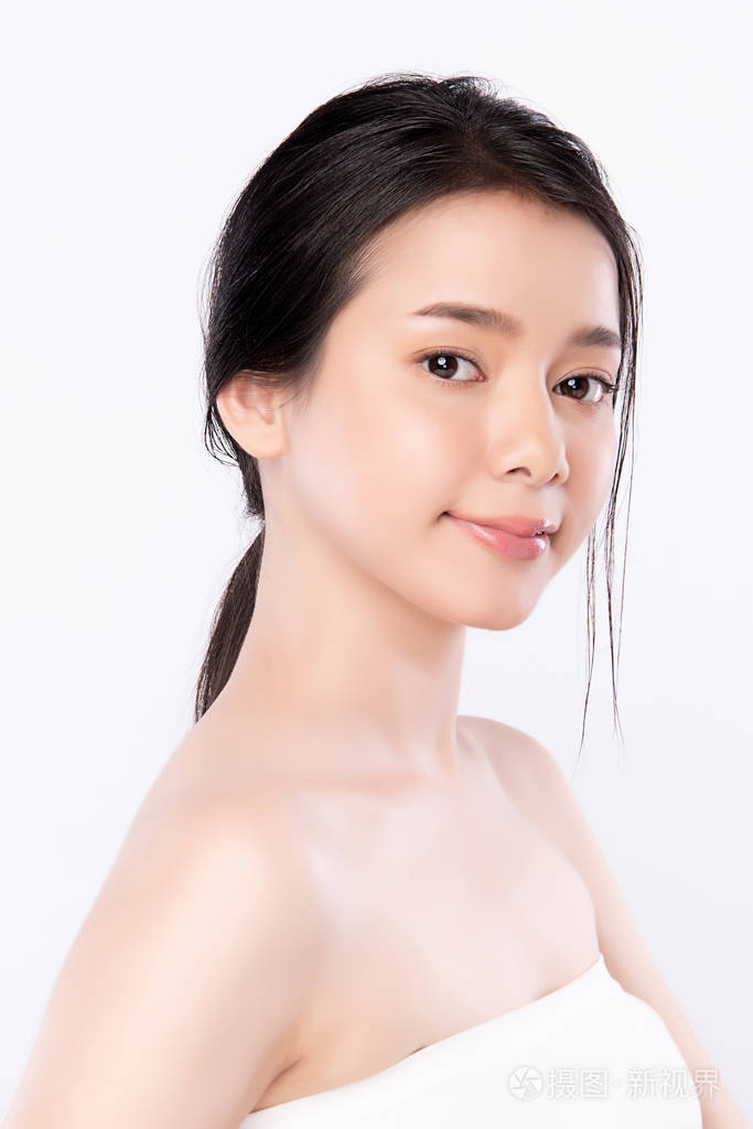 肖像美丽的年轻亚洲女性干净清新的裸体概念亚洲女孩美容美脸护肤保健