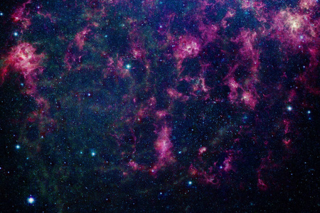 深空星团。这张图片的元素由美国宇航局提供