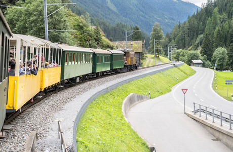 瑞士达沃斯历史悠久的蒸汽火车