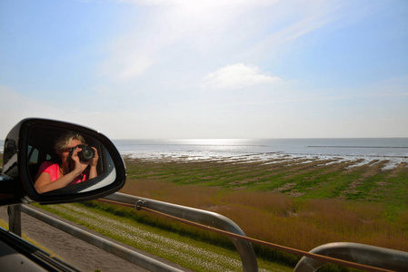 草地 记忆 照相机 娱乐 车辆 太阳 海洋 快乐 镜子 闪耀