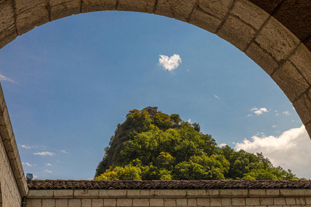 Photos of the beautiful medieval streets 