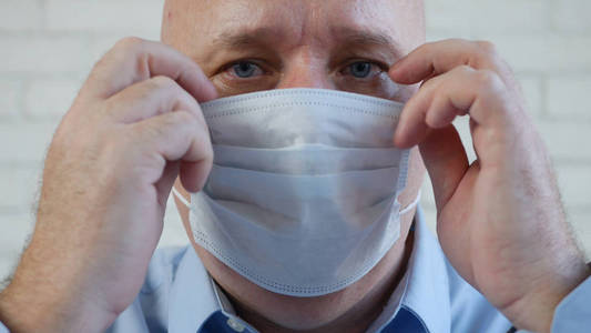 戴口罩的男子对新型冠状病毒污染的医疗防护
