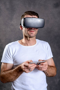视频 虚拟现实 游戏 头戴式耳机 电子学 娱乐 男人 演播室