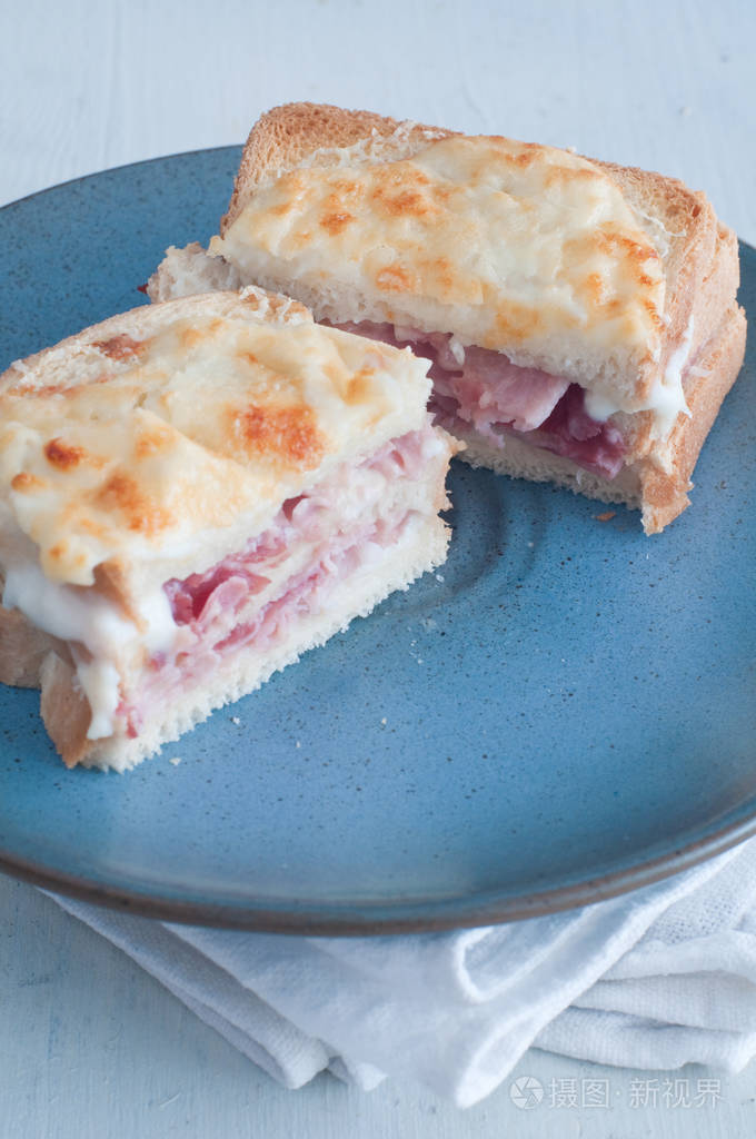 croquemonsier法式烤面包配熟火腿becham