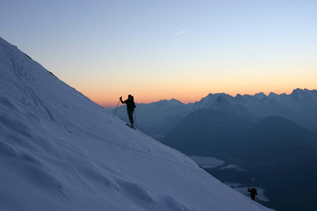 日出 蒂罗尔 冬天 高程 上坡 攀登 高的