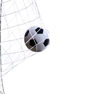 工作室射击移动足球在球门网孤立的白色