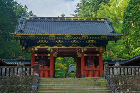 太阴寺的尼蒙门，日航