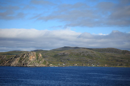挪威 下雨 船艇 峭壁 峡湾 苍穹 渡轮 岩石 海岸 天空