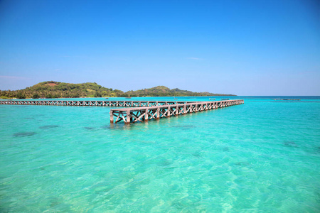 旅行 夏天 阳光 印度尼西亚 海湾 防波堤 海洋 小岛 天堂