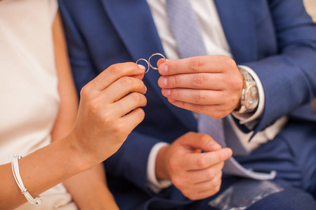 美女 戒指 夫妇 新郎 婚礼 美丽的 结婚 浪漫 家庭 订婚