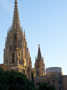 西班牙 巴塞罗那 教堂 尖塔
