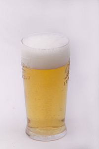 啤酒厂 玻璃 特写镜头 液体 射击 清爽 气泡 满的 瓶子