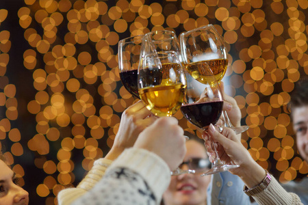 葡萄酒 女人 祝贺你 碰撞 朋友 幸福 香槟 餐厅 收集