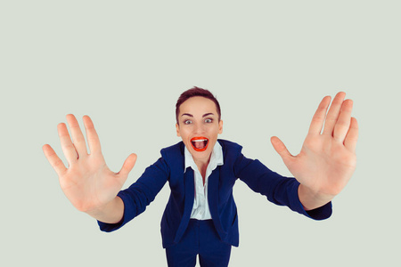 女孩惊呆惊讶的女人.真 的.