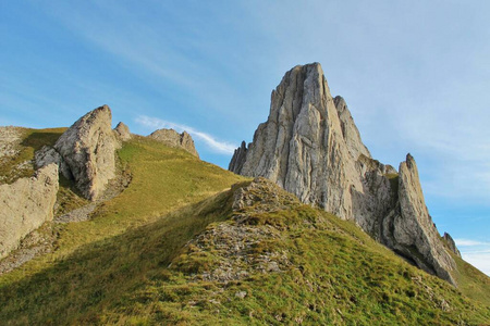 风景 夏天 美丽的 岩石 全景图 徒步旅行 小山 旅行 高的