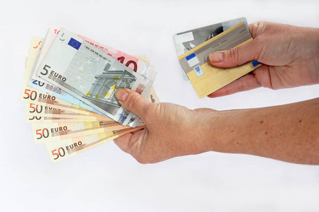 德国 经济 银行 现金 现金支付 信用 业务往来 无现金