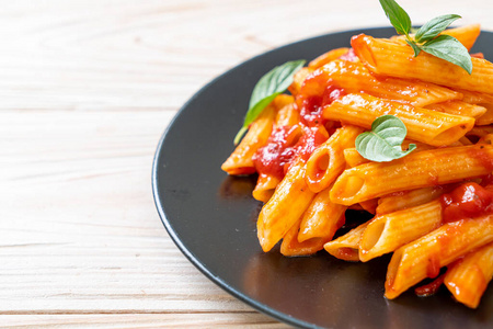 Penne pasta in tomato sauce 