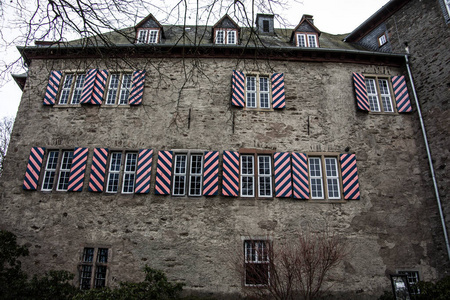 旗帜 百叶窗 旅游业 古老的 欧洲 街道 城堡 庄园 房子
